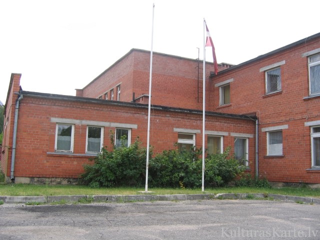  	 Strūžānu pagasta pārvaldes un bibliotēkas ēka 